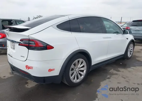 2018 Tesla Model X 100D/75D/P100D z USA, uszkodzony, nr VIN 5YJXCBE26JF092035